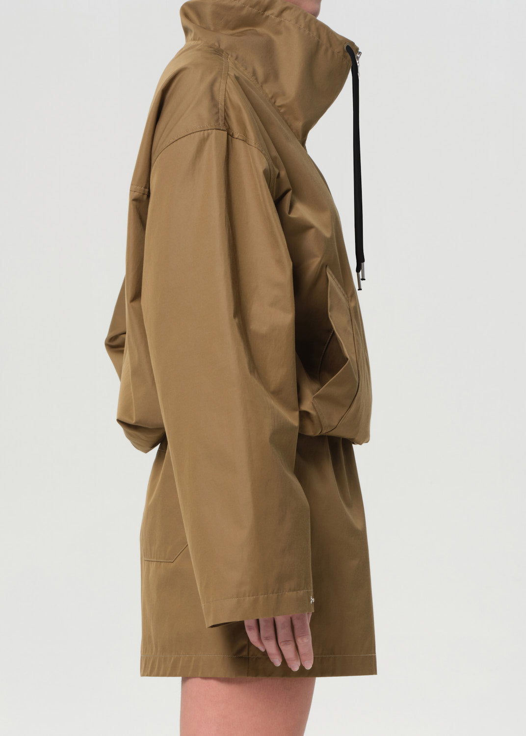 Lydia Nylon Popover Anorak in Khaki