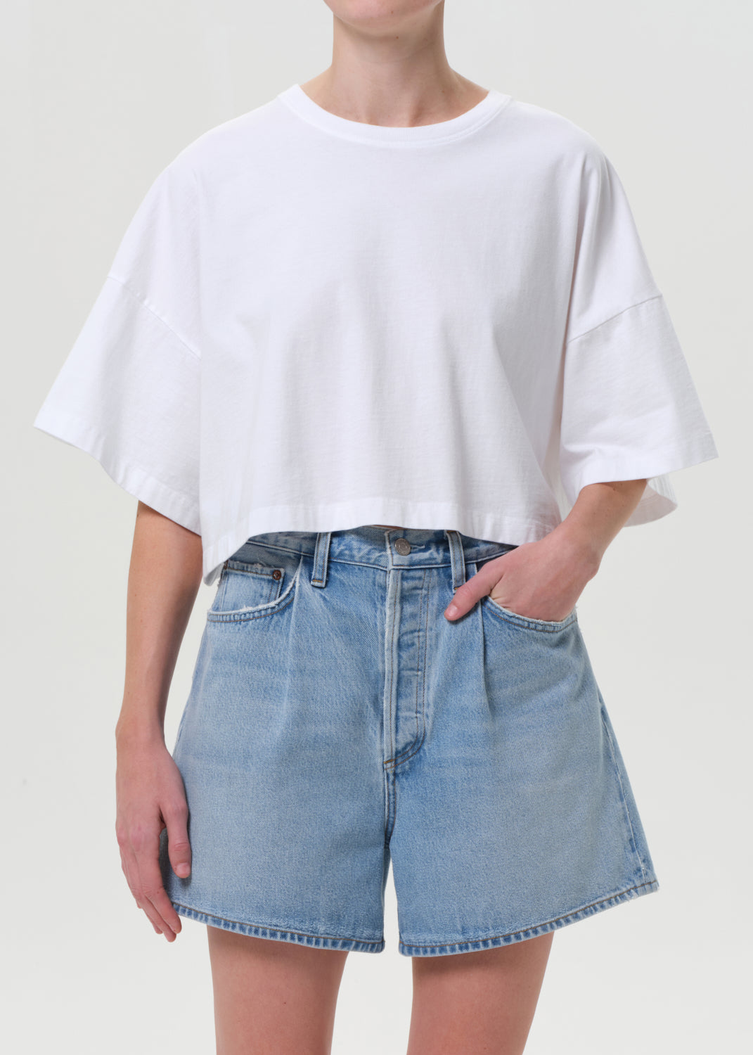 Arli Oversized Cropped Tee in White