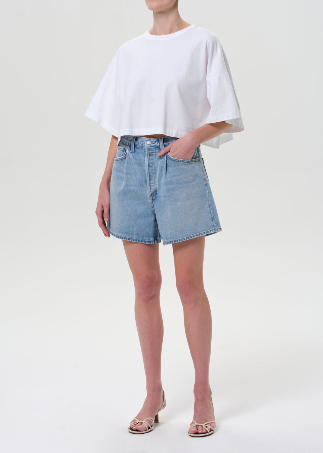 Arli Oversized Cropped Tee in White