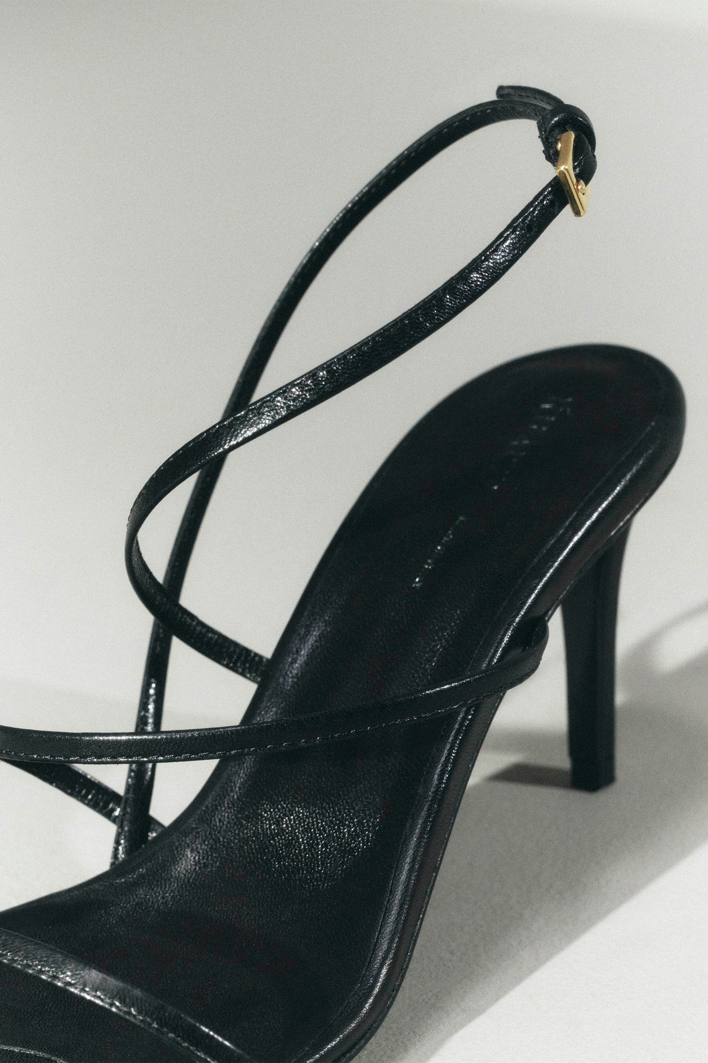 Loop Sandal in Black Leather