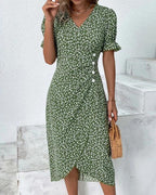 Quincy Summer Dress for Women – Floral Short-Sleeve Dress with Elegant Button Closure