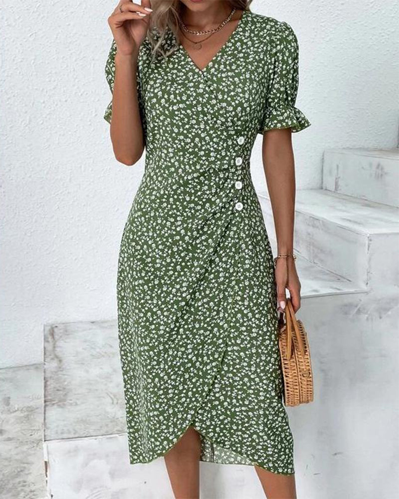 Quincy Summer Dress for Women – Floral Short-Sleeve Dress with Elegant Button Closure