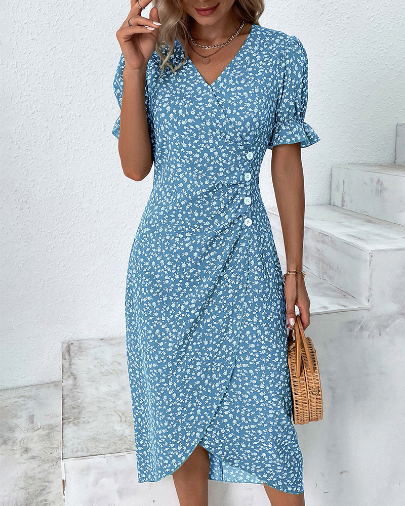 Quincy Summer Dress for Women – Floral Short-Sleeve Dress with Elegant Button Closure