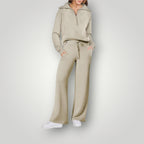 Lilou Loungewear Set for Women – Comfortable Sweatshirt & Jogger Pants in Soft, Luxurious Fabric