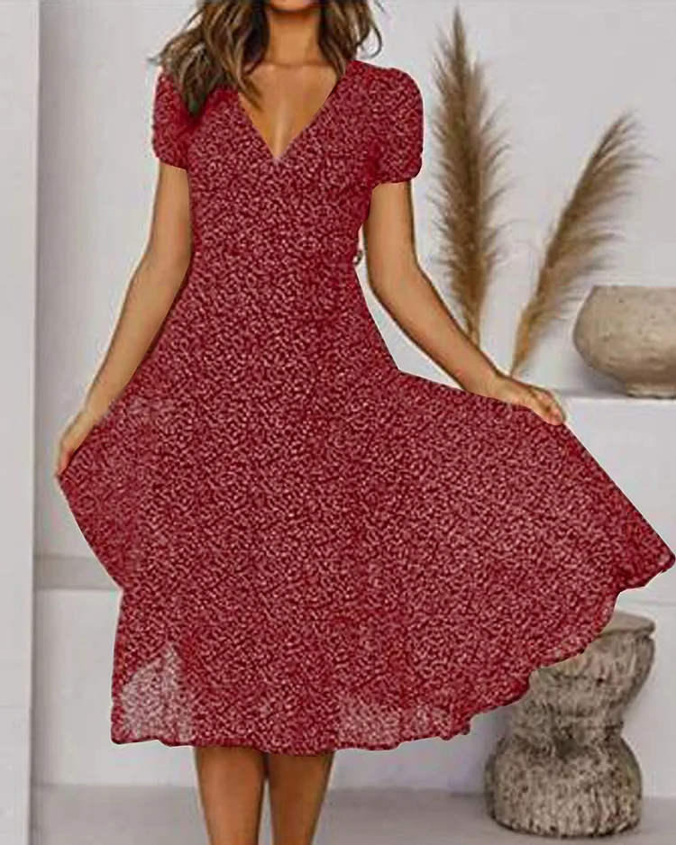 Elise Chiffon Dress for Women – Light Floral Print, V-Neck & Flowy Summer Cut