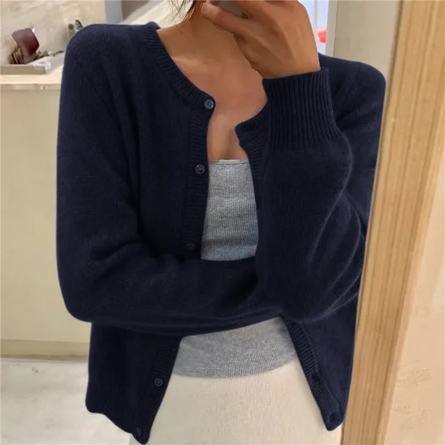 Sydney Cardigan for Women – Soft Knit Vest with Loose Cut & Timeless Elegance