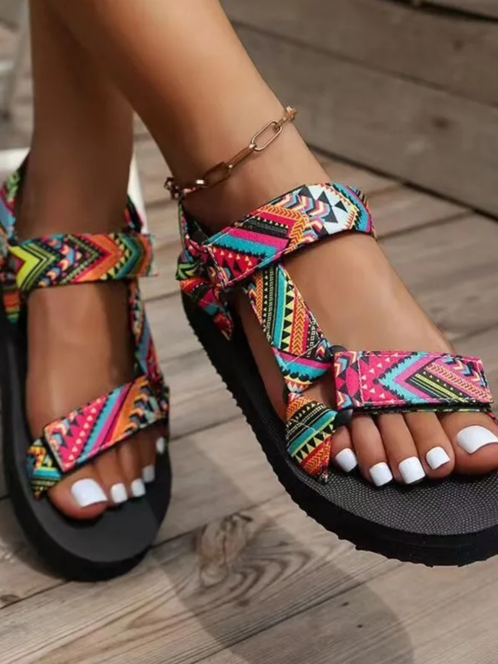 Sierra Flat Sandals for Women – Lightweight Summer Sandals with Non-Slip Sole