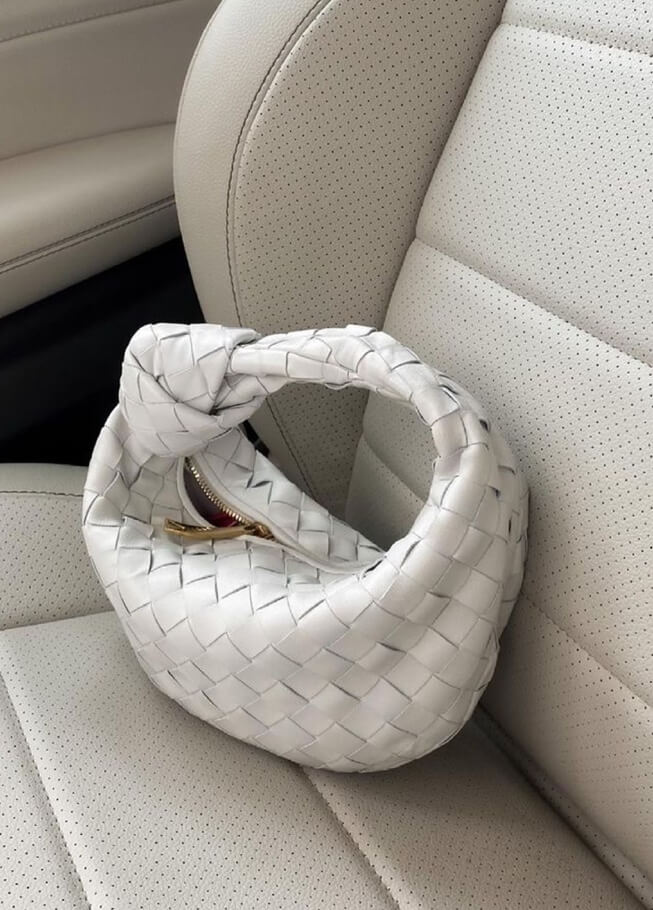 Soera Mini Braided Bag for Women – Elegant Artisanal Design and Durable Materials