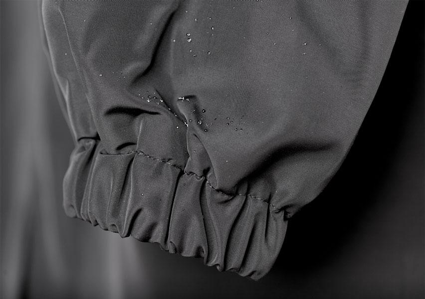 Elizabeth Raincoat for Women – Urban Waterproof Coat with Oversized Breathable Hood