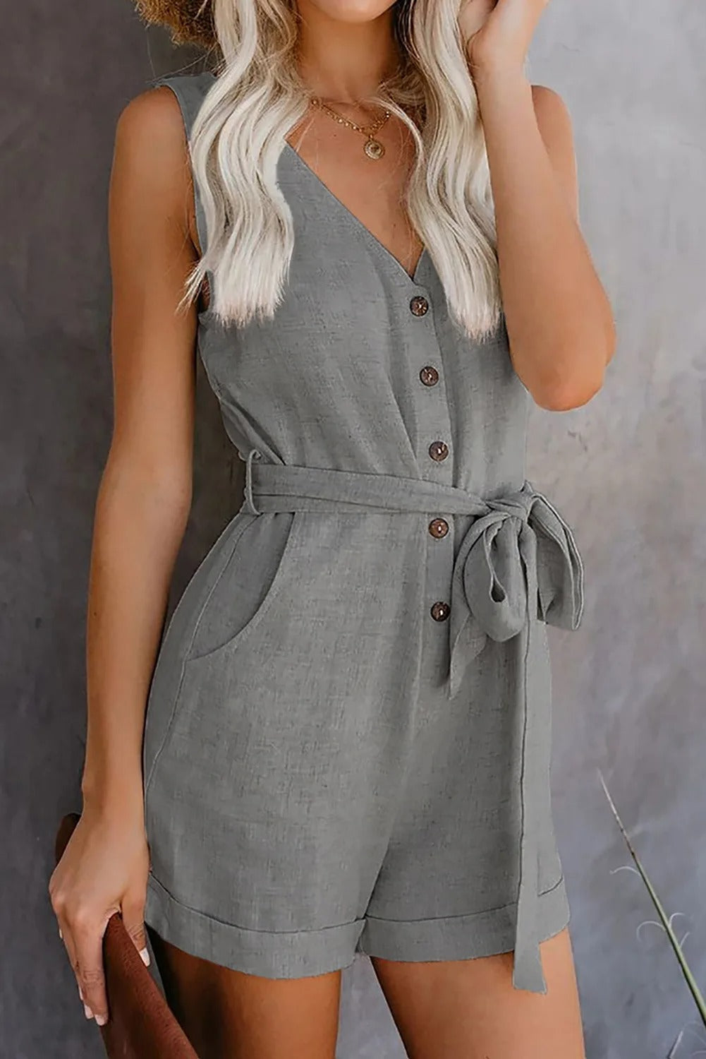 Nina Chic Romper for Women – Elegant Short Jumpsuit with Pockets and Comfortable Cut