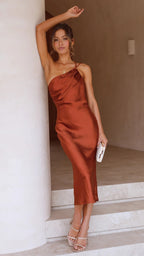 Noemie Midi Dress for Women – Fitted Dress with Back Laces & Elegant Flared Skirt